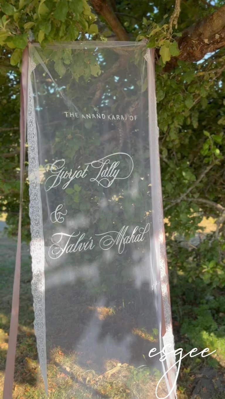 Sheer sign with Lace edges